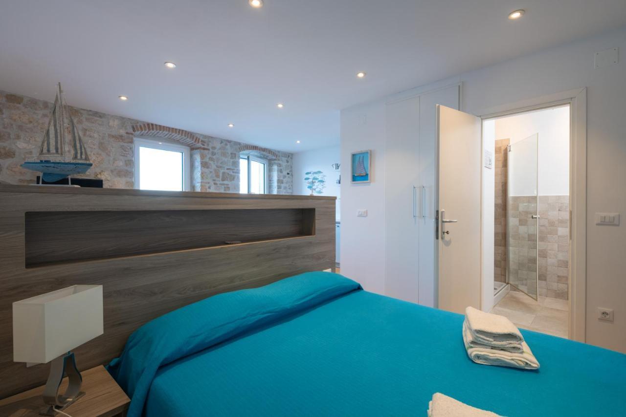 Ferienwohnung Blue Sea View Rovinj Exterior foto