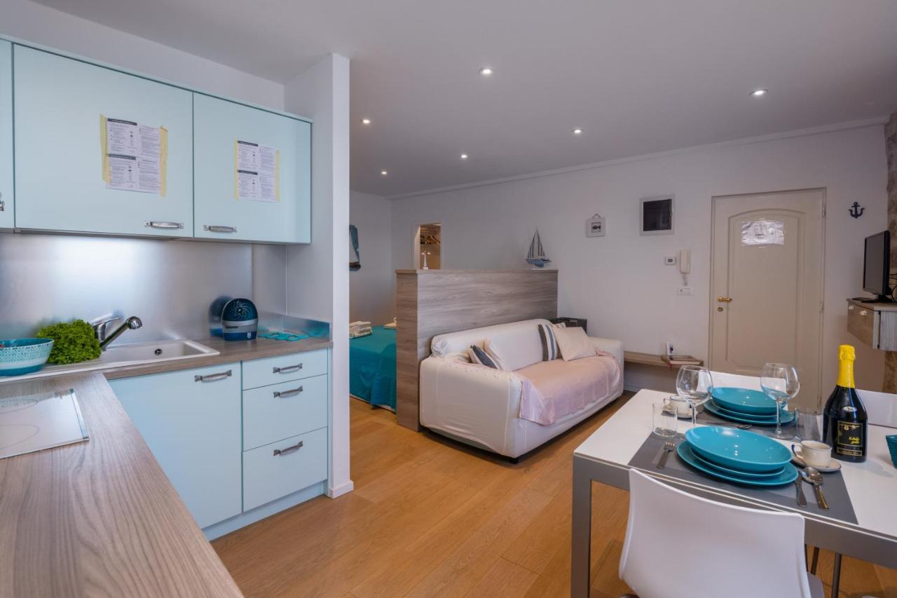 Ferienwohnung Blue Sea View Rovinj Exterior foto